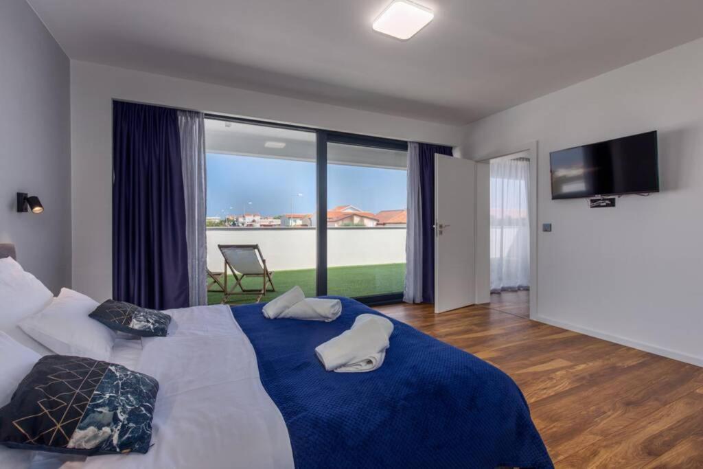 Villa Aurus - Luxury 5 Bedroom Vir Kültér fotó