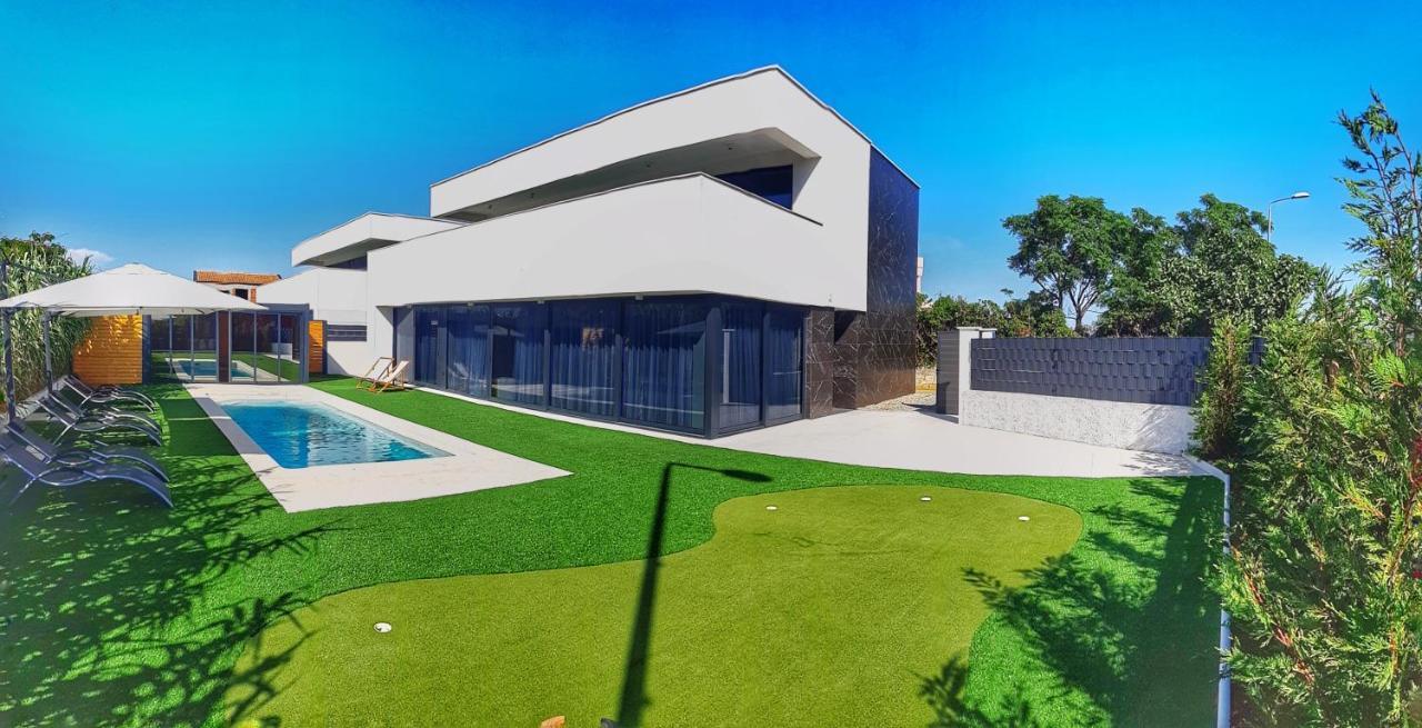 Villa Aurus - Luxury 5 Bedroom Vir Kültér fotó